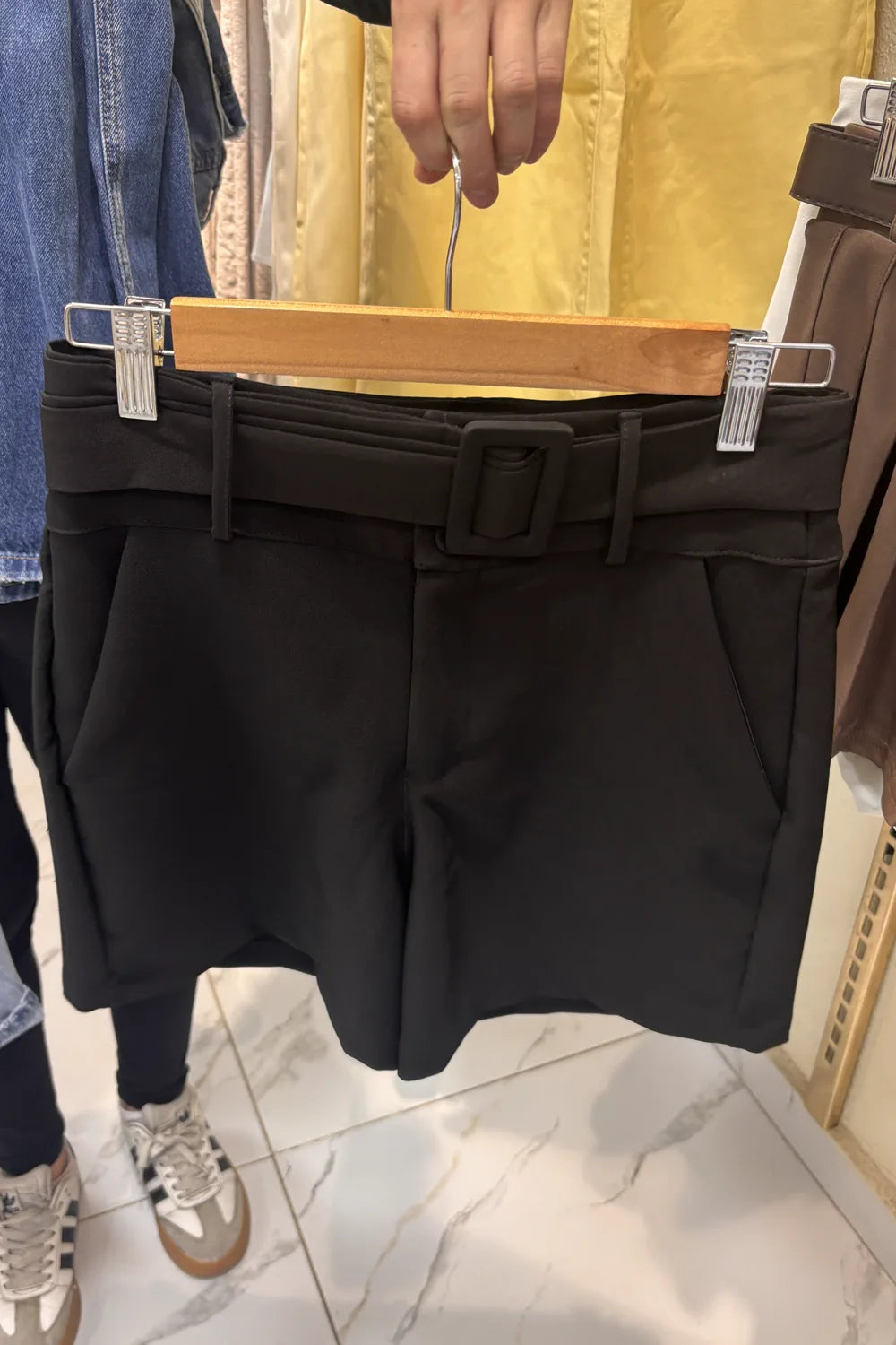Shorts Ref 1